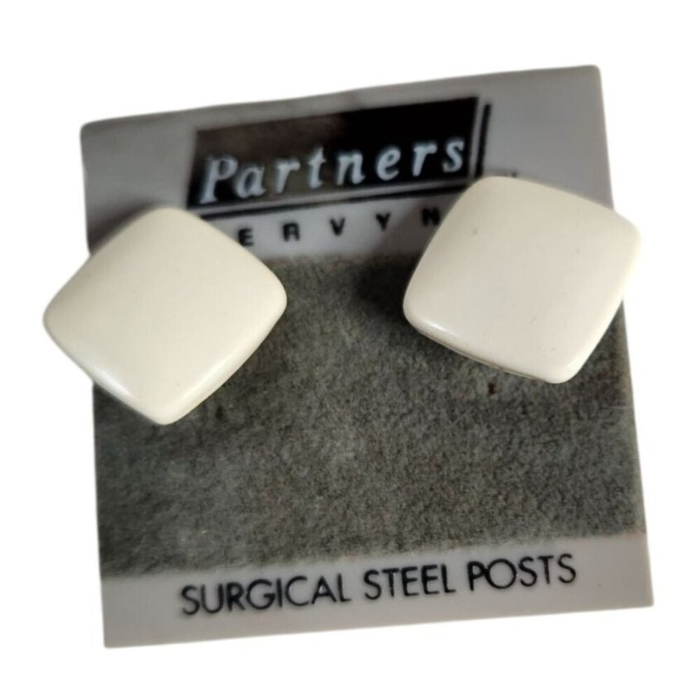Earrings retro minimalist classic neutral Vtg Partners Mervyns White Square